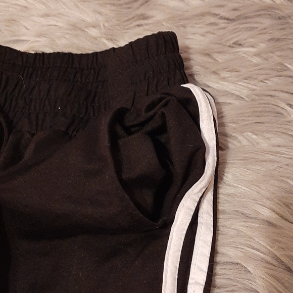 Sweats - Picture 3 of 4